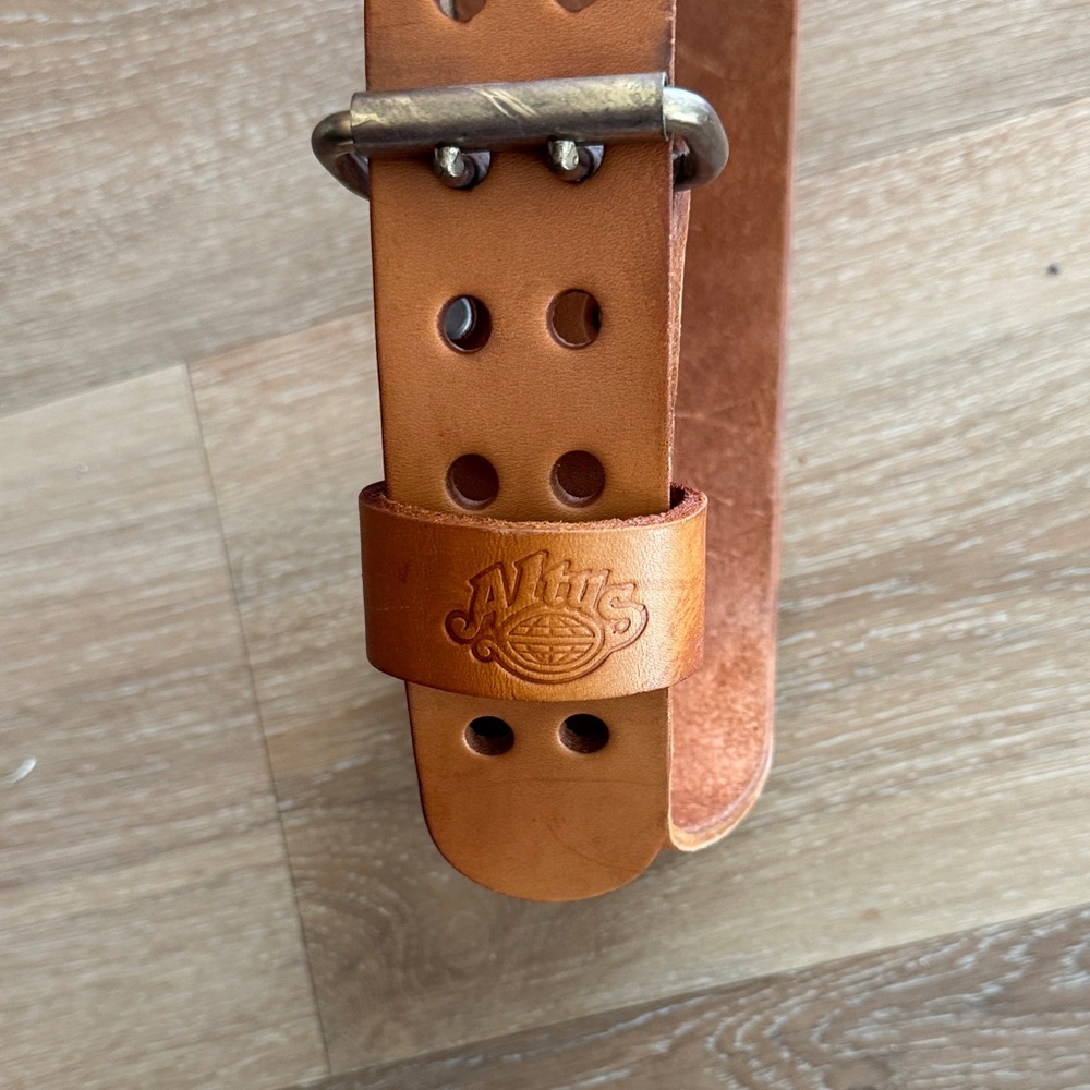 Altus Vintage leather weight belt